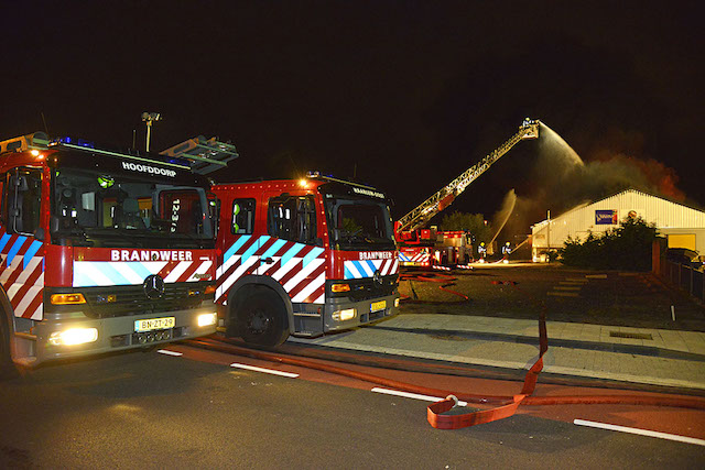 2017/156/20170802-04u46 GB 022 Zeer grote brand Schipholweg.jpg